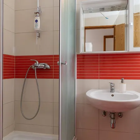 Apartment Franka - One Bedroom With Terrace And Garden View A2 1 *